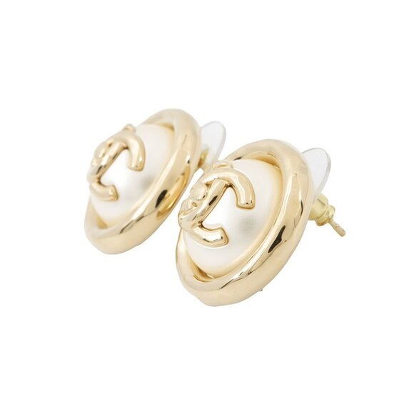 CHANEL CC Logo Faux Pearl Earrings Gold Plated/Faux Pearl - Picture 10 of 11